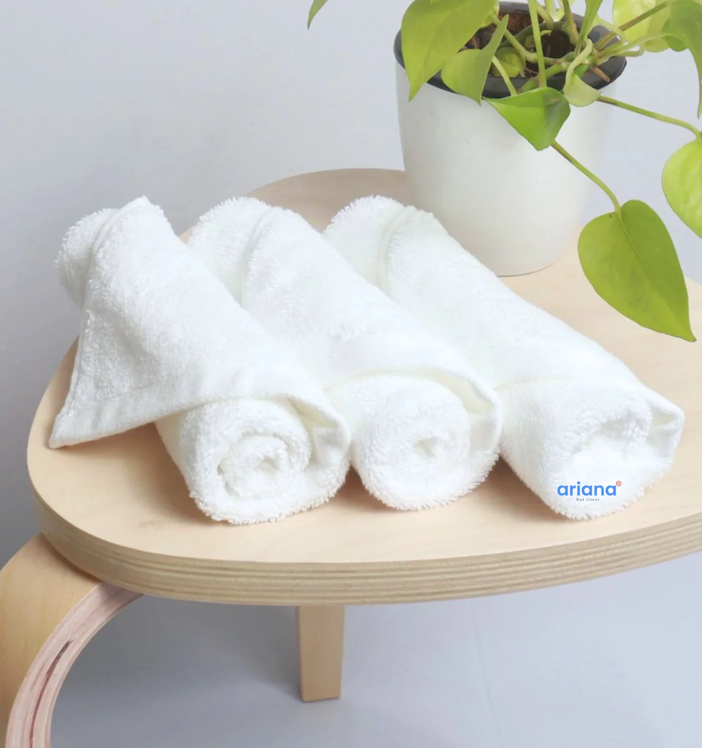 ariana® luxury face towel detail